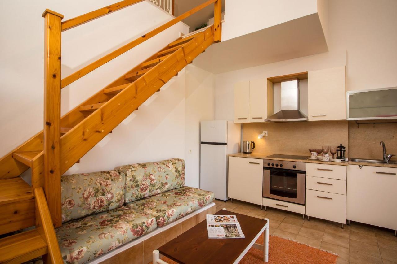 Semesterbostad Emarmene With Private Pool Near Rhodes Town & Airport *
